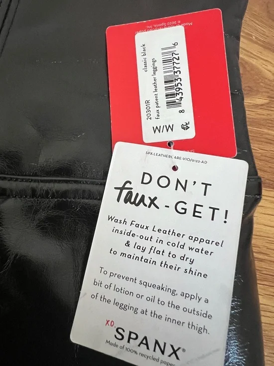Spanx Faux Patent Leather Leggings Size M - Picture 6 of 13